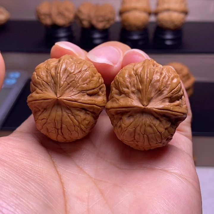 文玩核桃把件聚宝盆三楞26