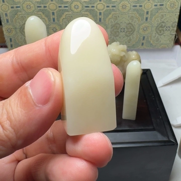 寿山石石**集给你具体小心翼翼