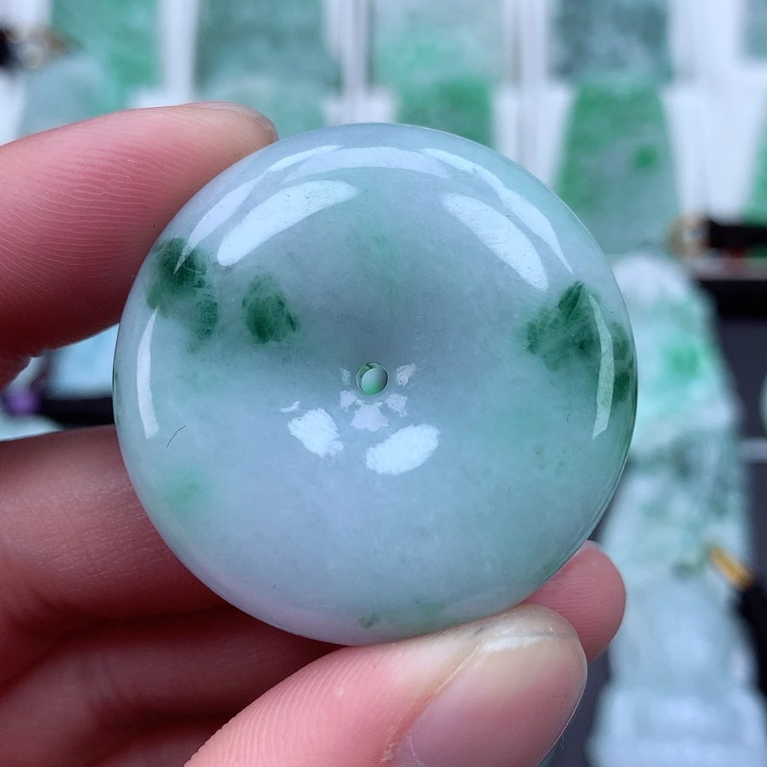 翡翠颈饰未镶嵌翡翠吊坠