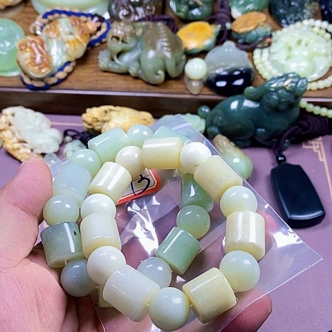 未镶嵌蛇纹石玉颈饰秋**风