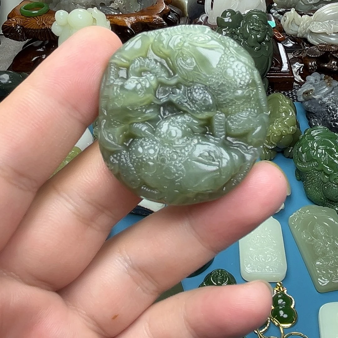 和田玉未镶嵌挂件