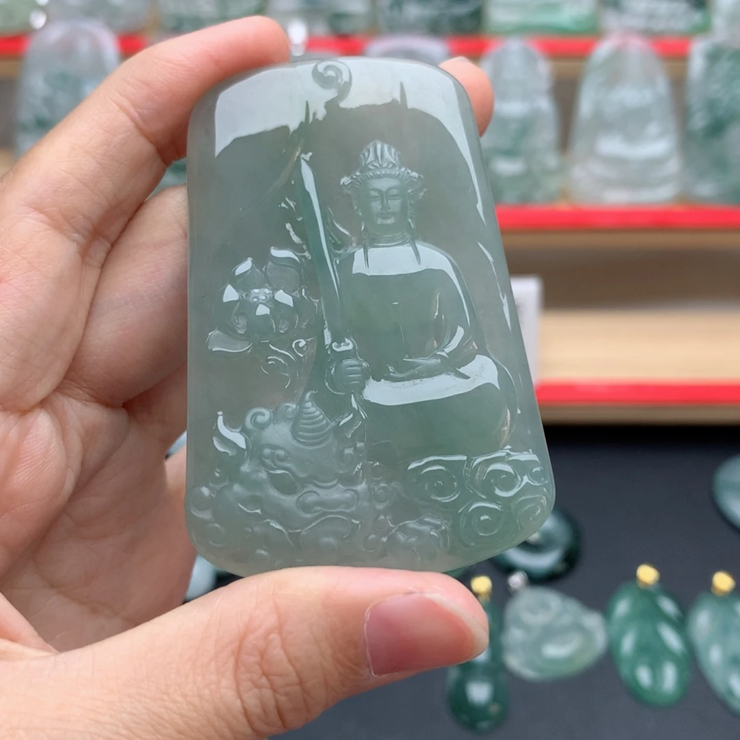 翡翠未镶嵌颈饰张*涵文殊