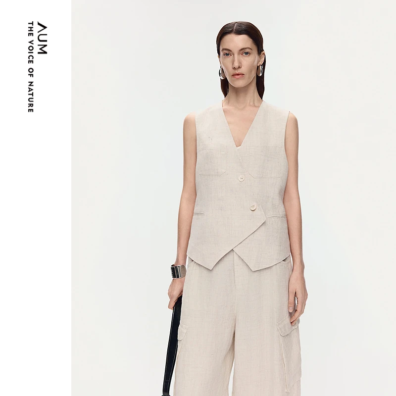 【山湖大秀同款】AUM噢姆25年夏季百搭白色短款无袖马甲M1FZ22414