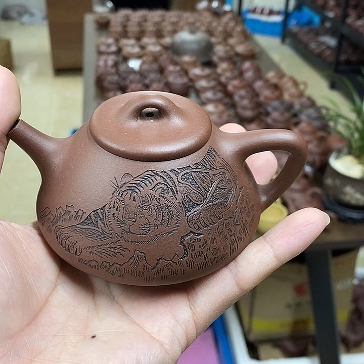 茶杯紫砂子冶刻绘虎微瑕