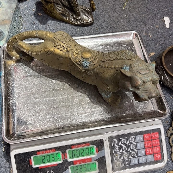 长**子微瑕疵黄铜摆件工艺品