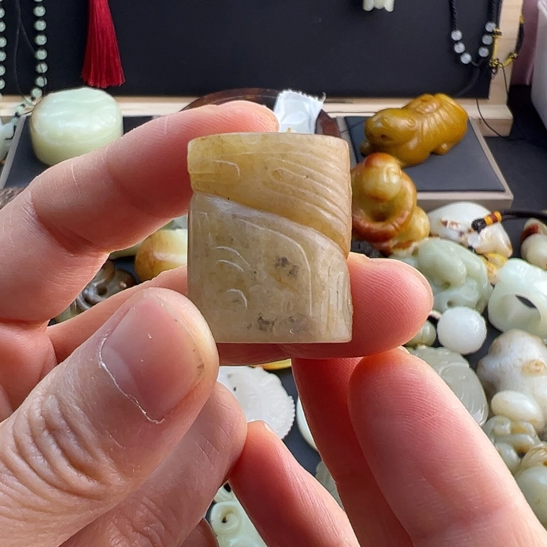 和田玉（糖玉）未镶嵌挂件