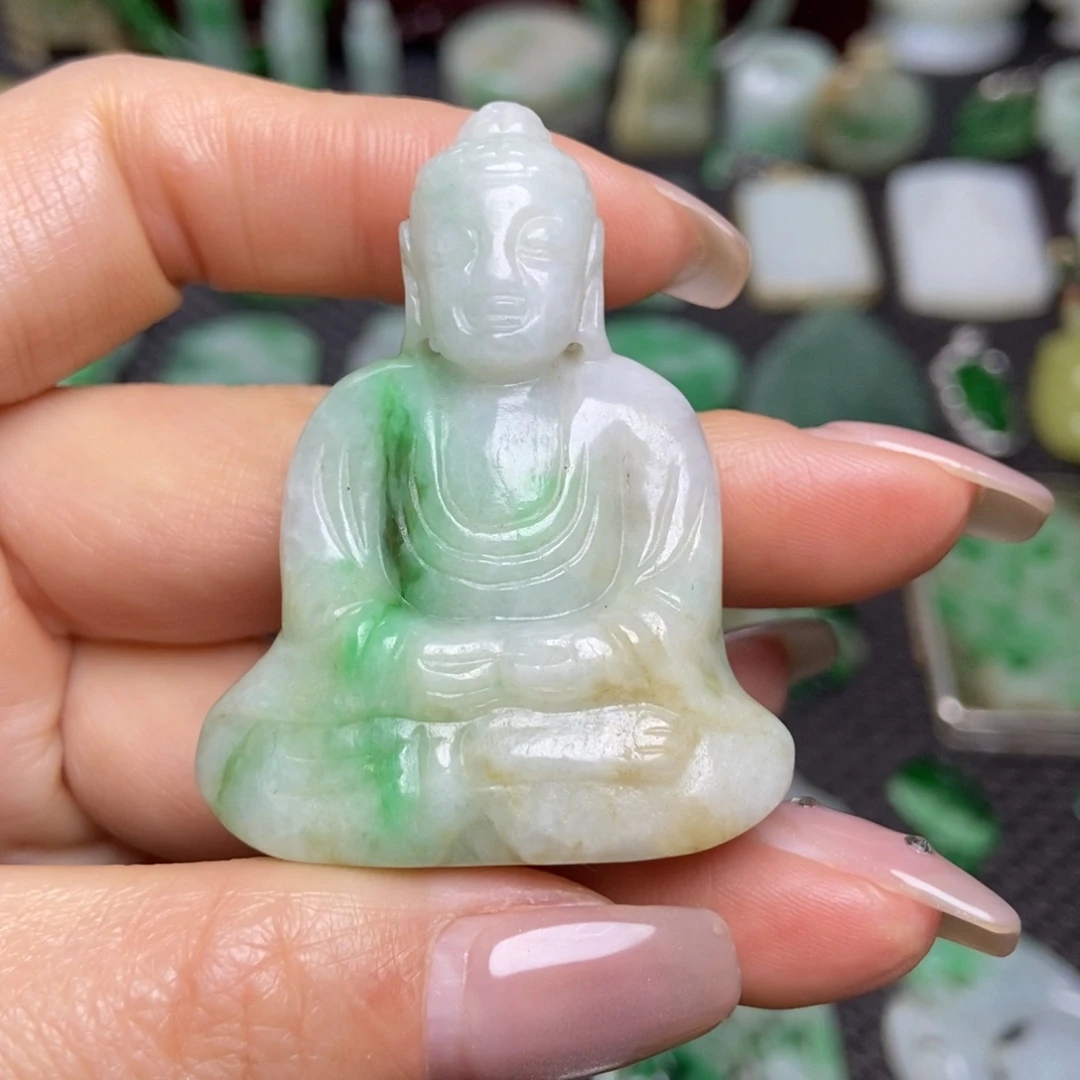 翡翠未镶嵌挂件清