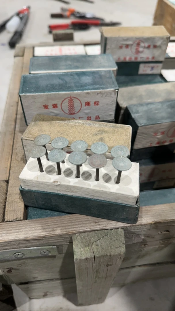 宝塔打磨砂轮一盒