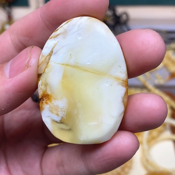 琥珀珠宝奇石未镶嵌繁*字