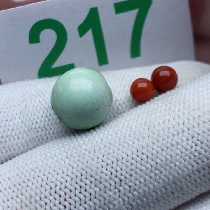 南红玛瑙未镶嵌珠宝奇石