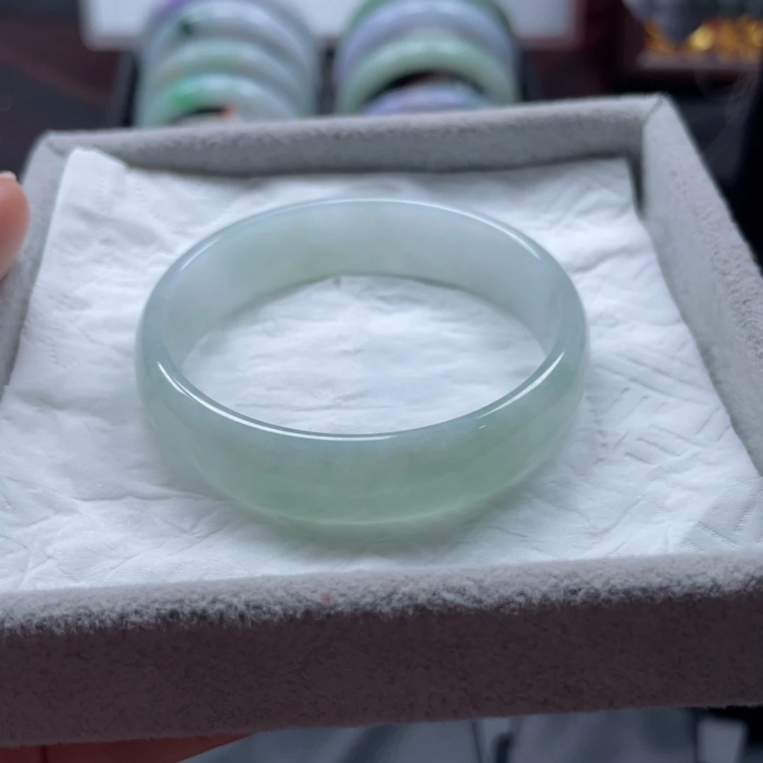 翡翠未镶嵌手镯手镯