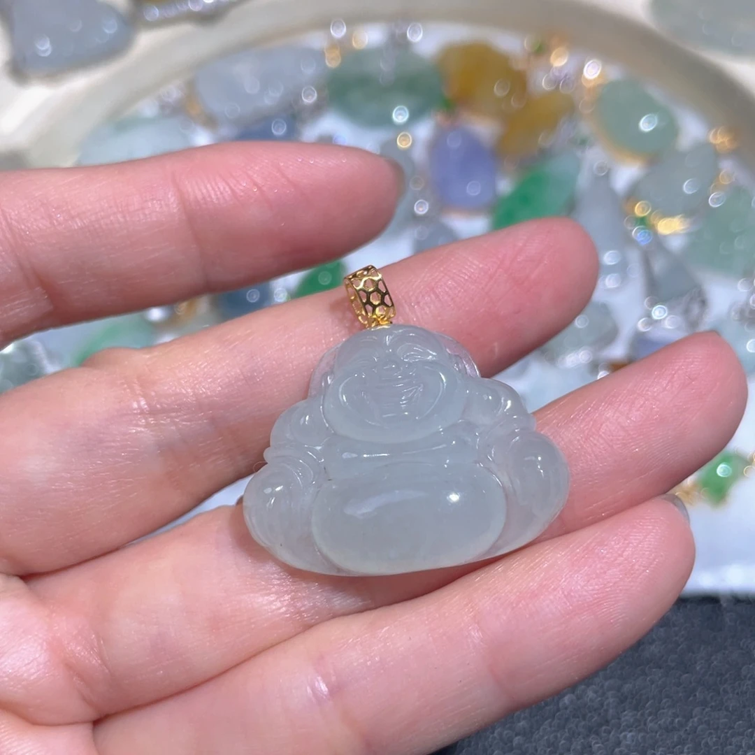 翡翠颈饰18K金镶嵌翡翠