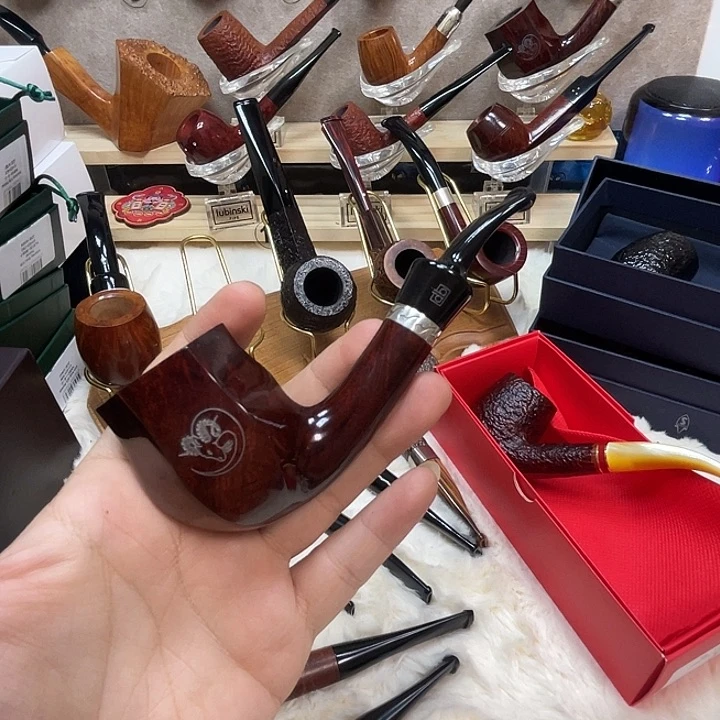 骁*王在哪里等我们呀小