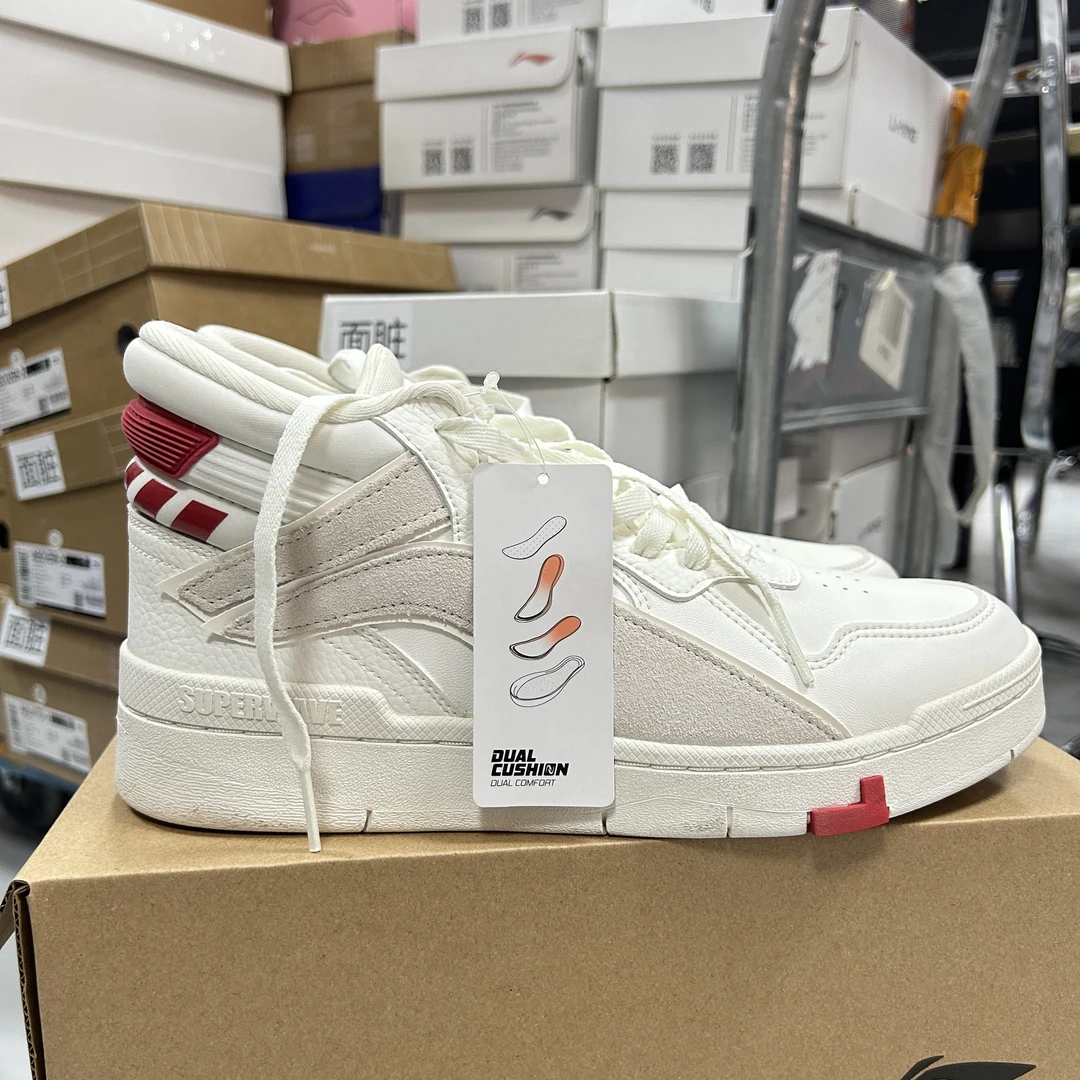 《B品以直播展示为准》鞋面发黄（X1160）李宁男运动鞋AGCR233-51