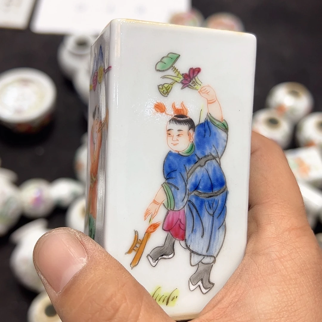 摆件瓷器摆件瓷器摆件