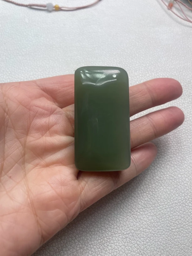 和田玉湖水绿无事牌