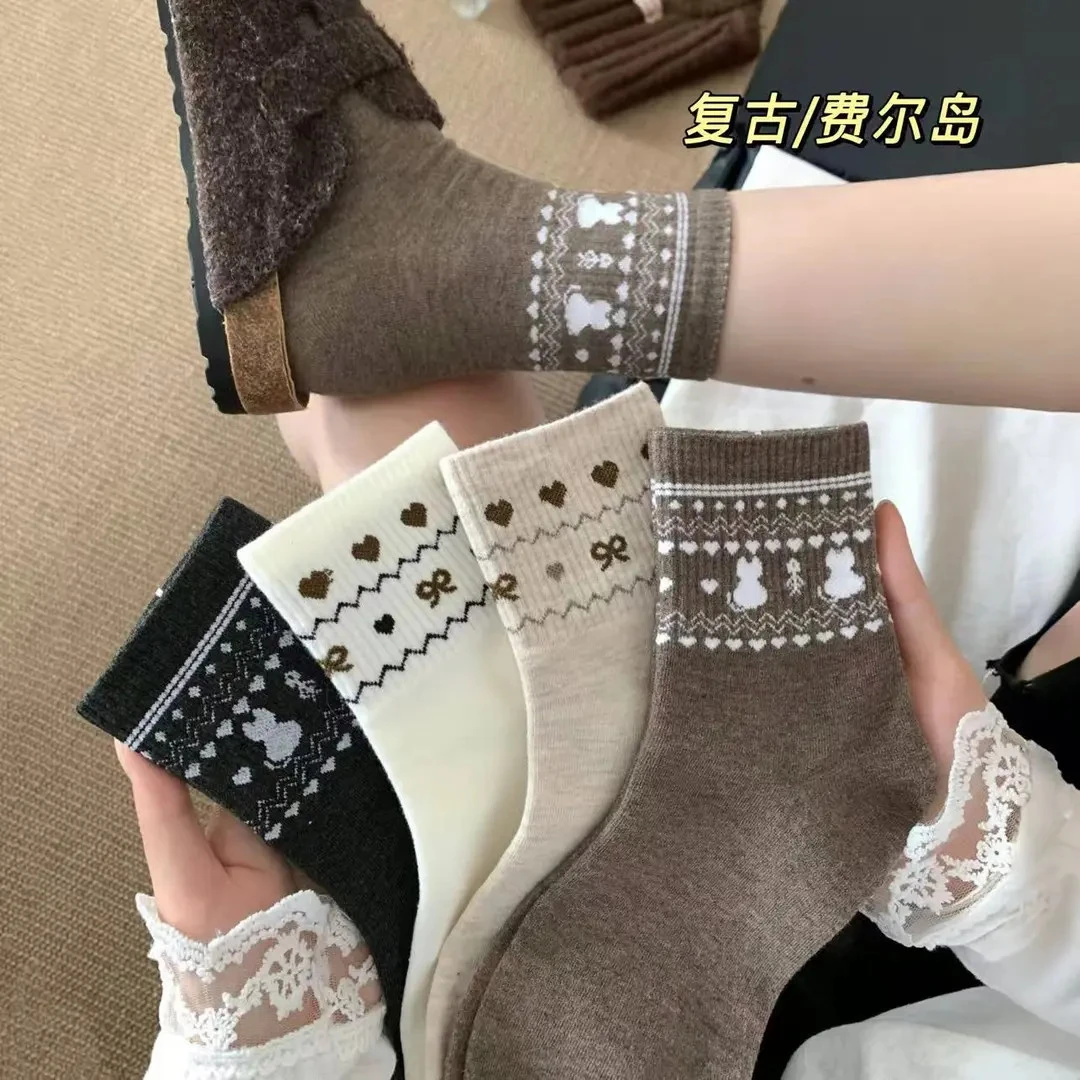 秋冬新款复古民族风菲尔岛袜子女士中筒袜ins风百搭长筒袜潮流-BH