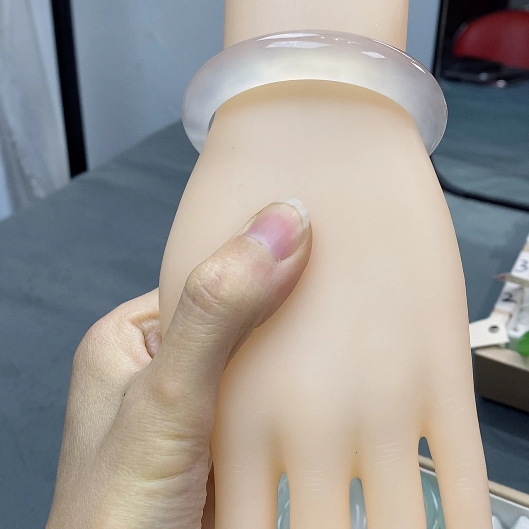 玛瑙/玉髓手镯未镶嵌Y