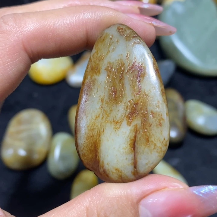 未镶嵌和田玉（糖玉）挂件