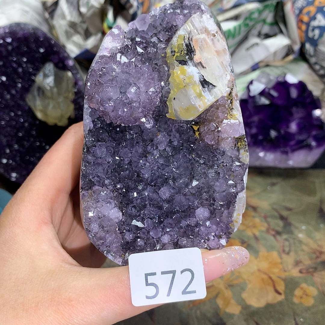 紫晶大型摆件（非配饰）未镶嵌