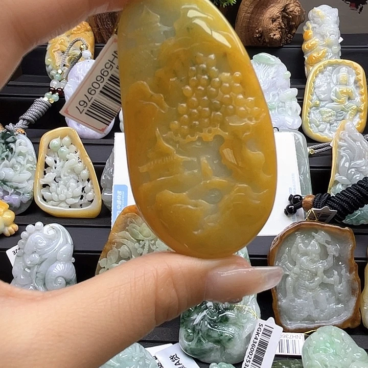 翡翠吊坠(不含链)未镶嵌