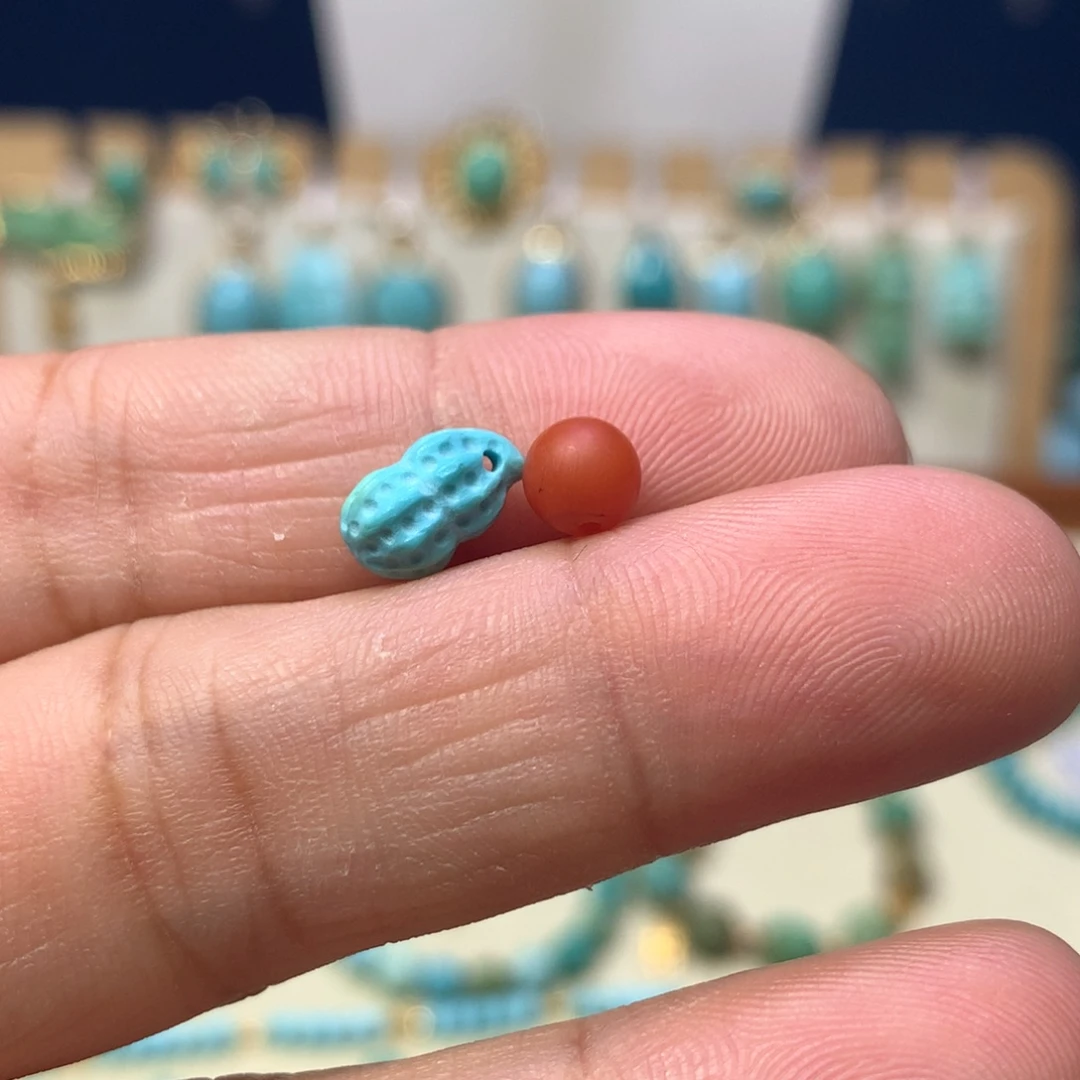 未镶嵌配饰南红玛瑙