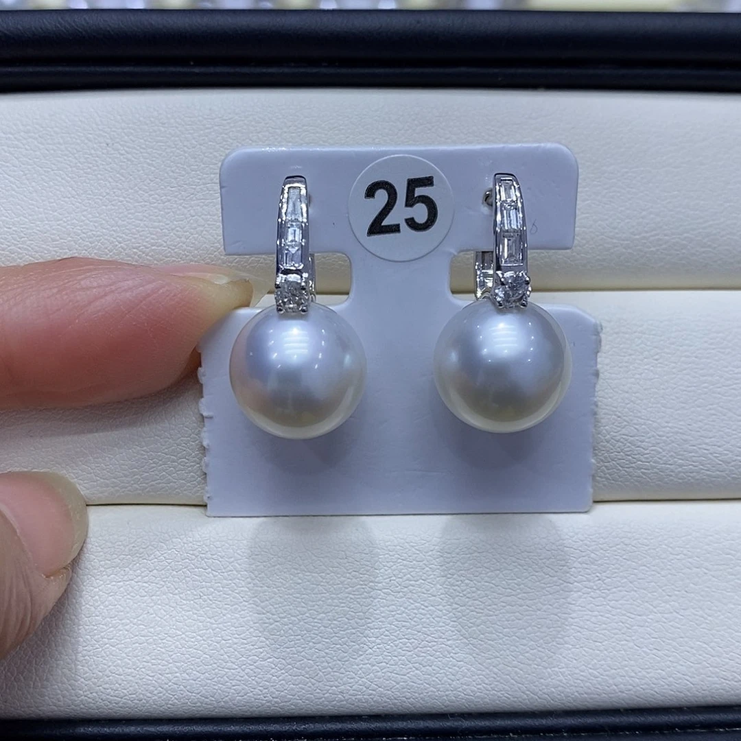 海水珍珠18K金镶嵌耳饰12到12点位澳白