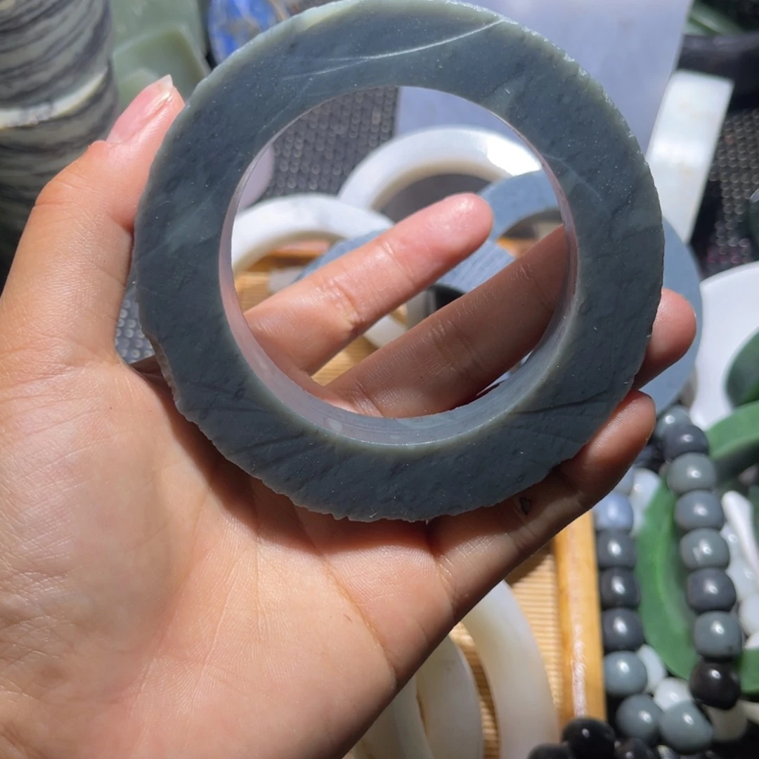 未镶嵌和田玉挂件六****哟