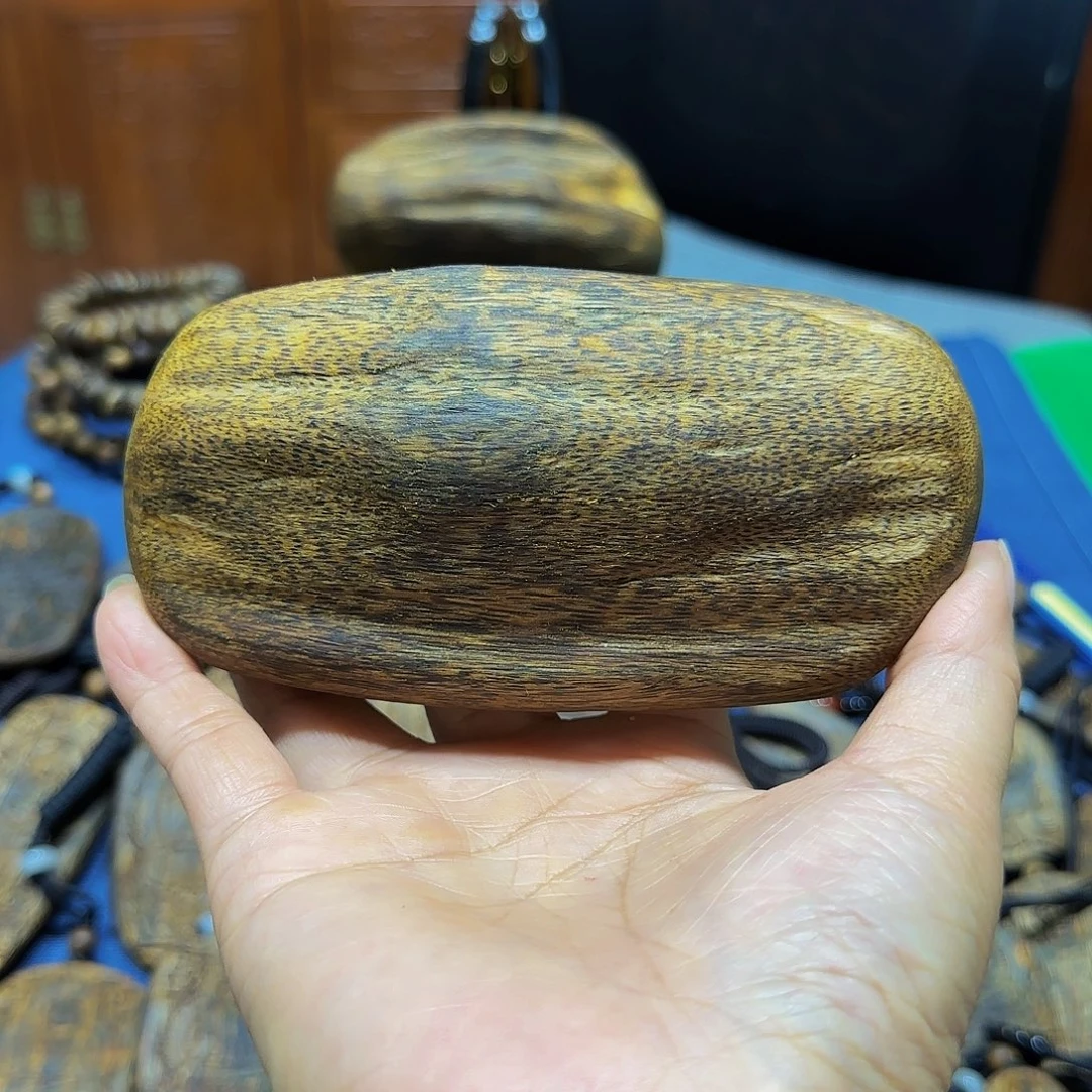 沉香沉香碎屑海南沉香天然野母树白奇乌身大瘤疤126克