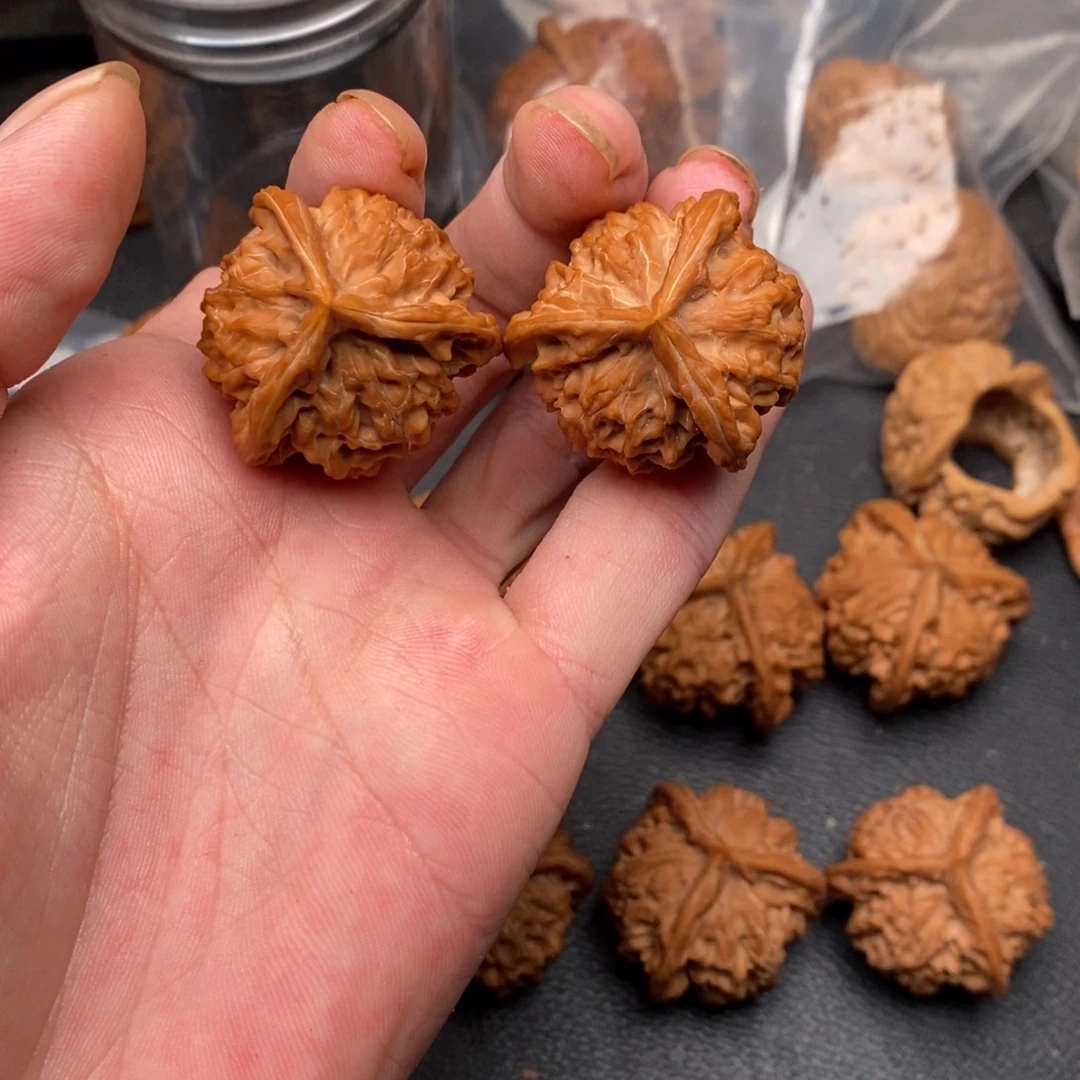 文玩核桃吊坠33手捻奔