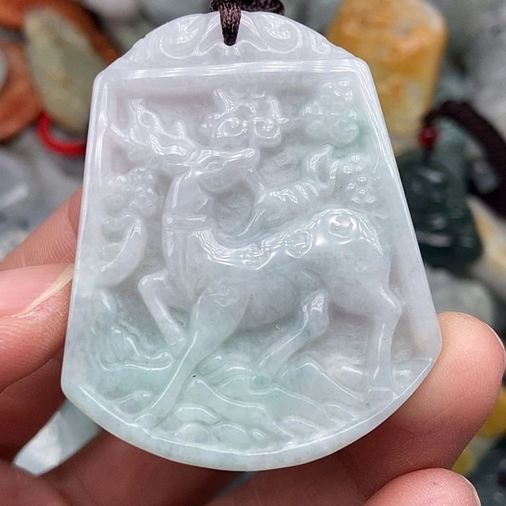 颈饰未镶嵌翡翠q