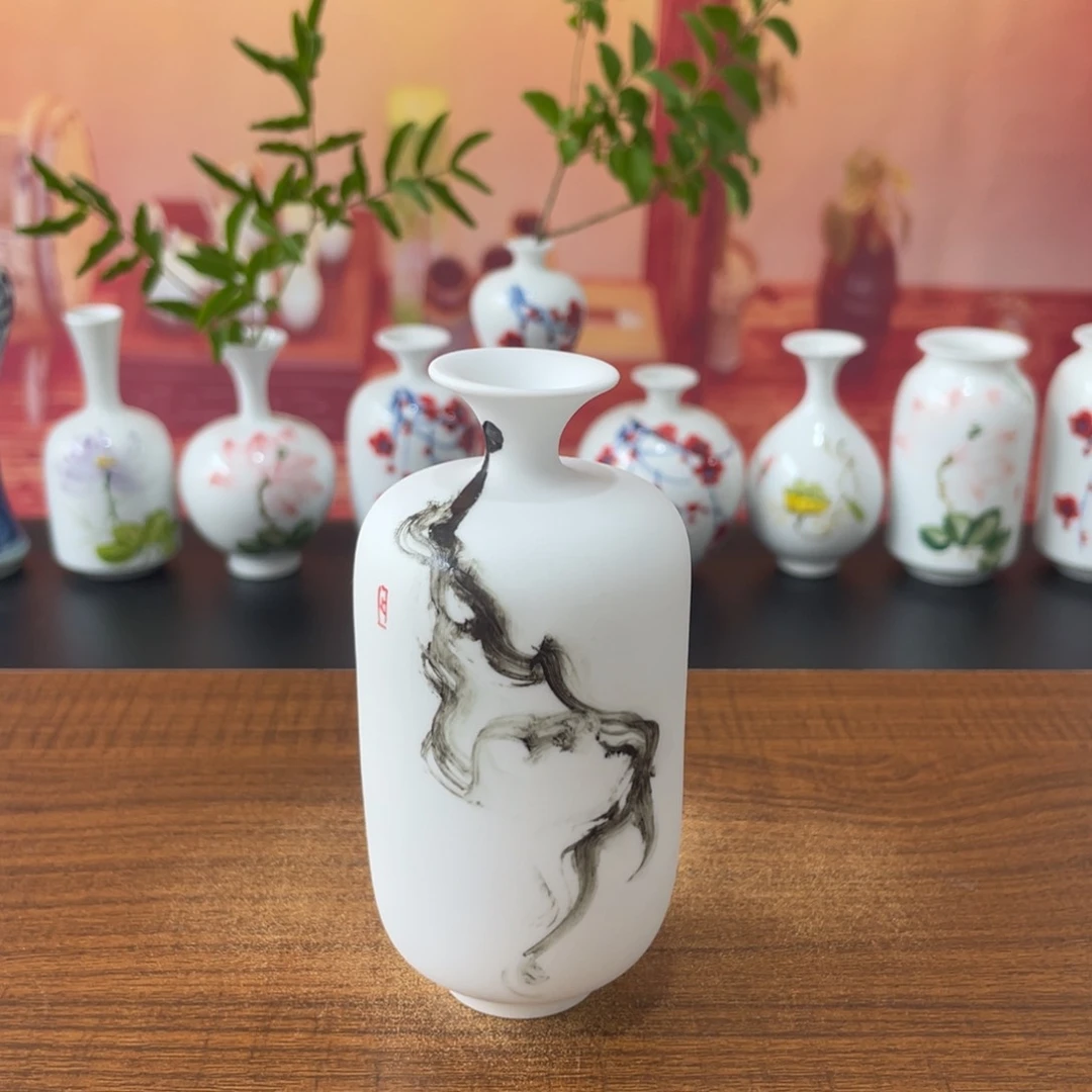 景德镇小花瓶等着你