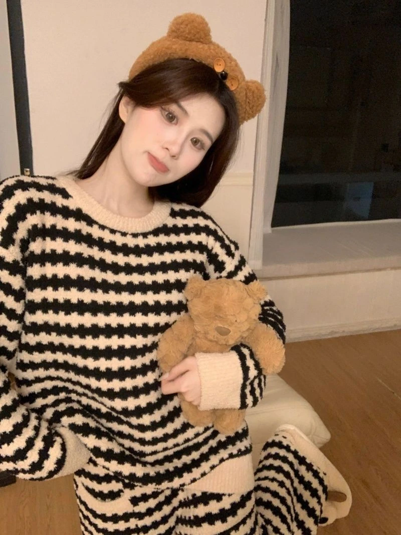 高腰钢琴格睡衣女秋冬季新款针织绒网红风加厚韩版高腰家居服套装