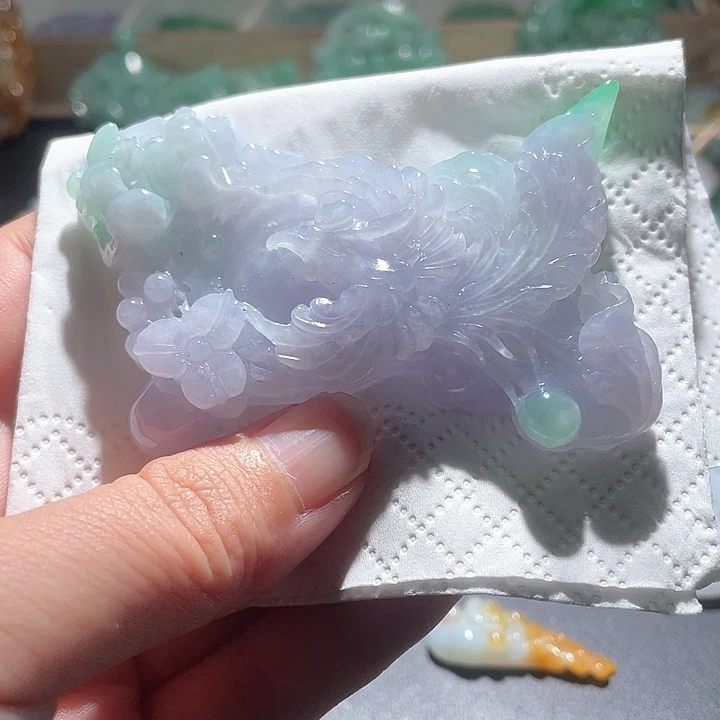 翡翠未镶嵌颈饰天