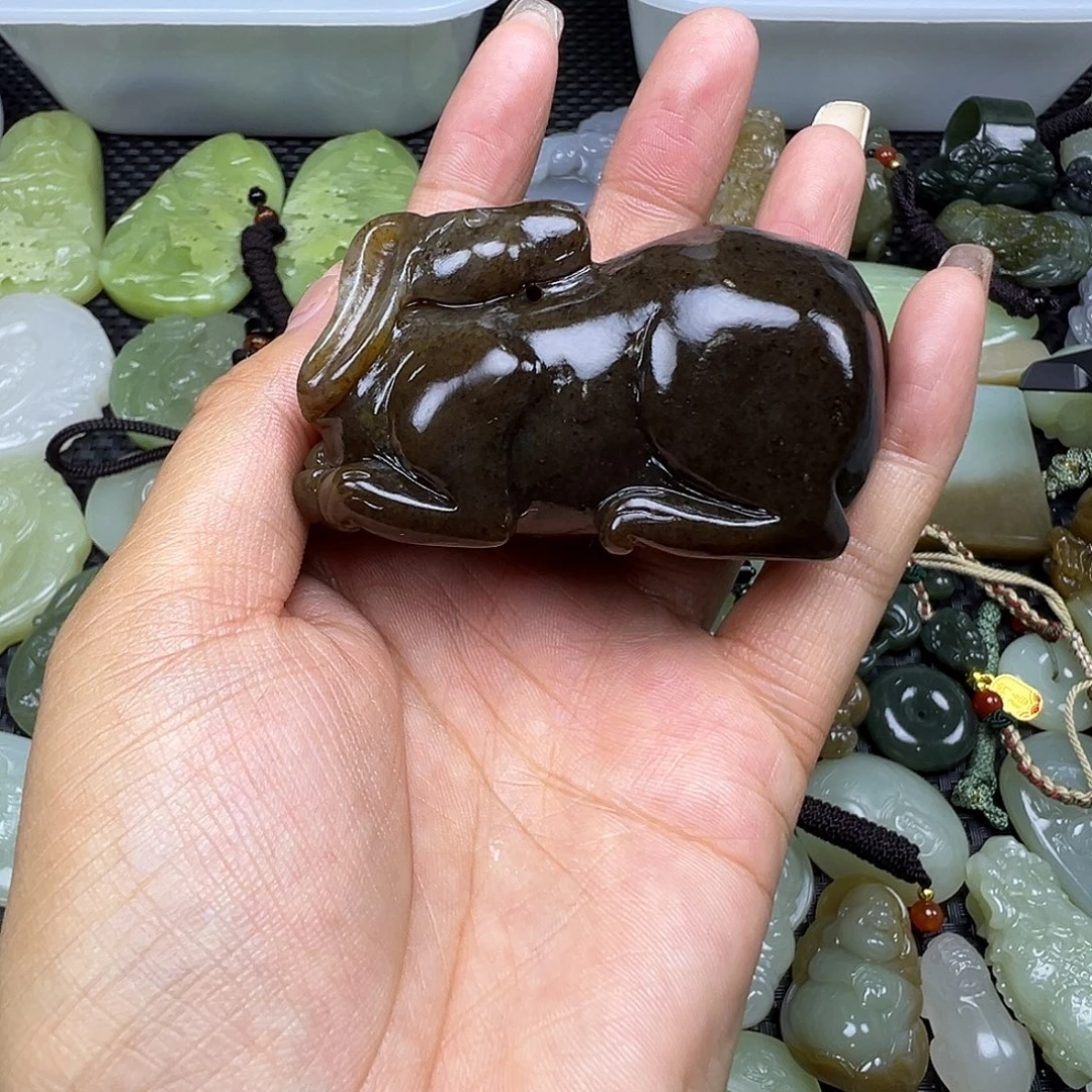 和田玉未镶嵌颈饰