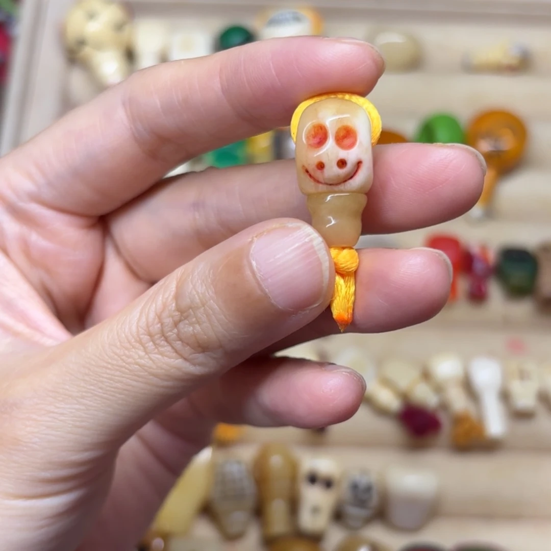 配饰等都可做一些点缀图案