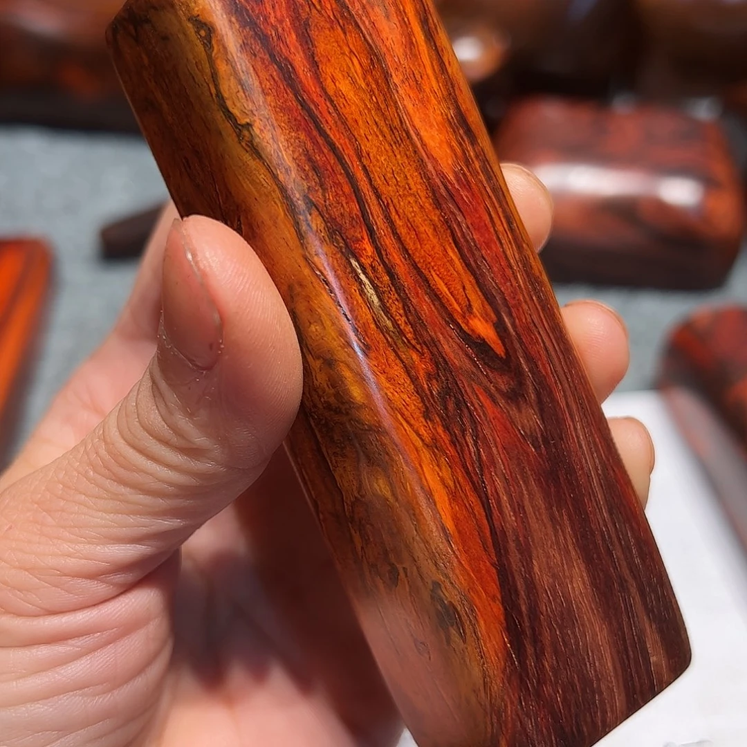 交趾黄檀（大红酸枝）风*者