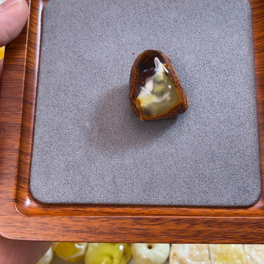 琥珀颈饰未镶嵌蜜蜡吊坠