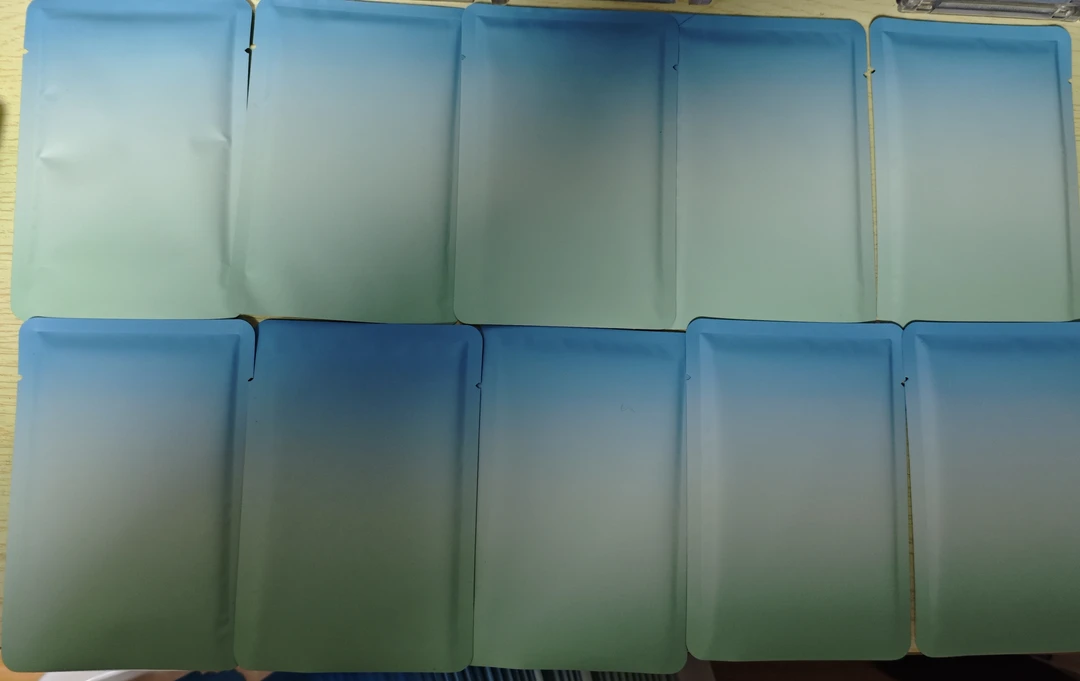 蓝白包球星卡一碰一，保底点这里（未成年人禁止下单）