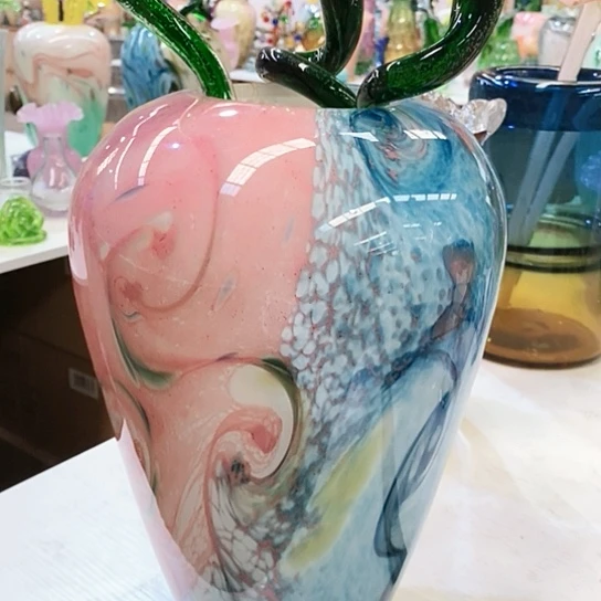 琉璃花瓶高31厘米宽8厘米