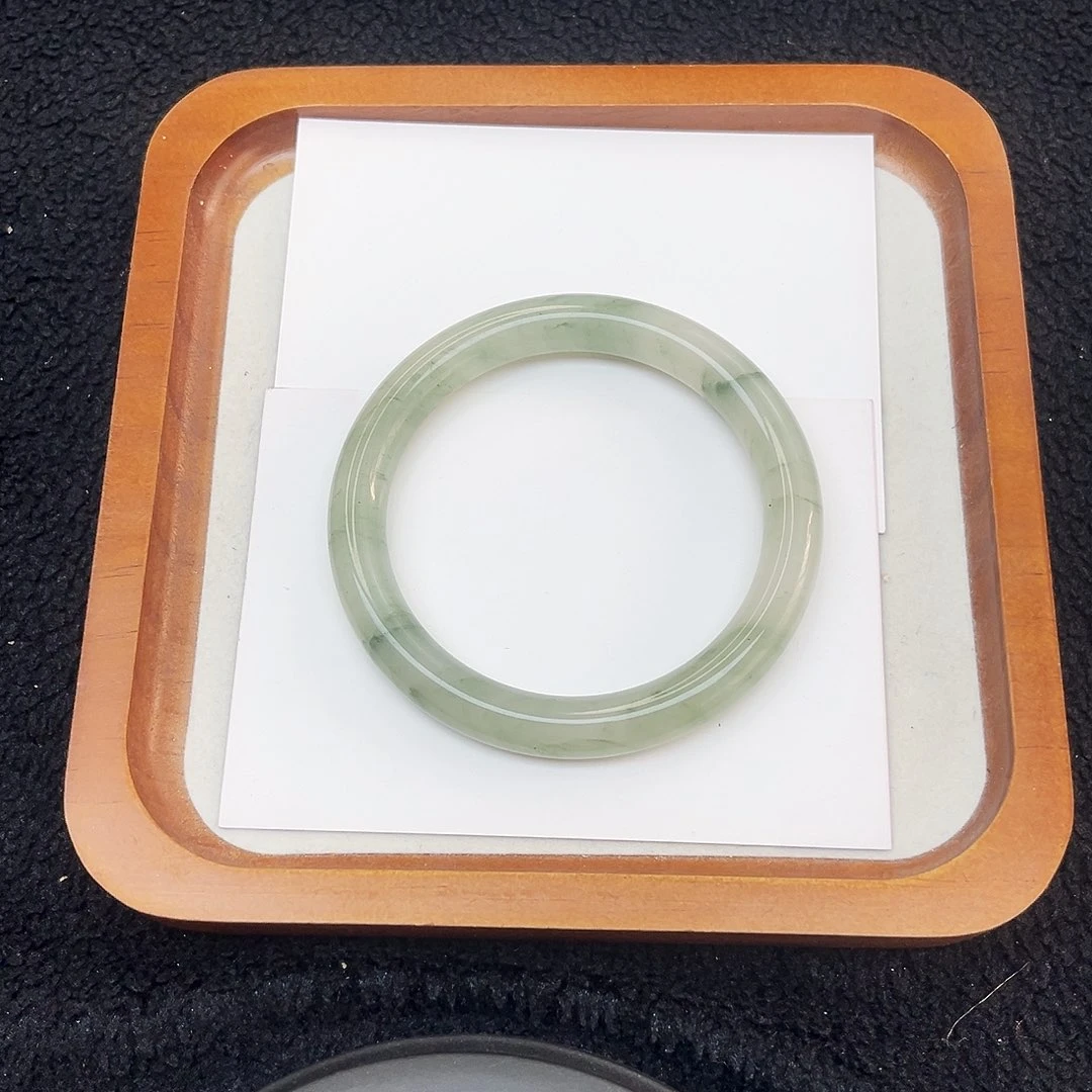 石英质玉未镶嵌手镯145