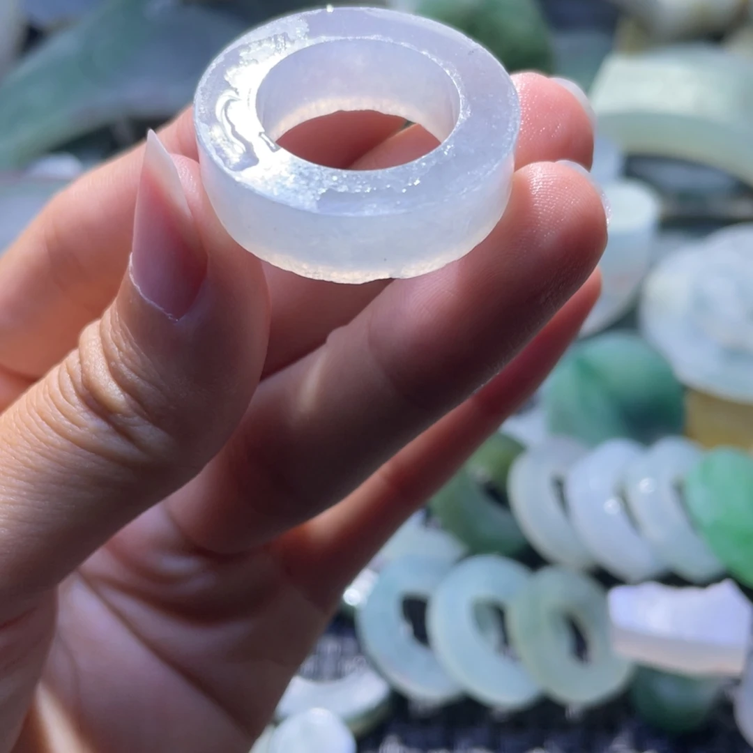 未镶嵌定制翡翠翡翠