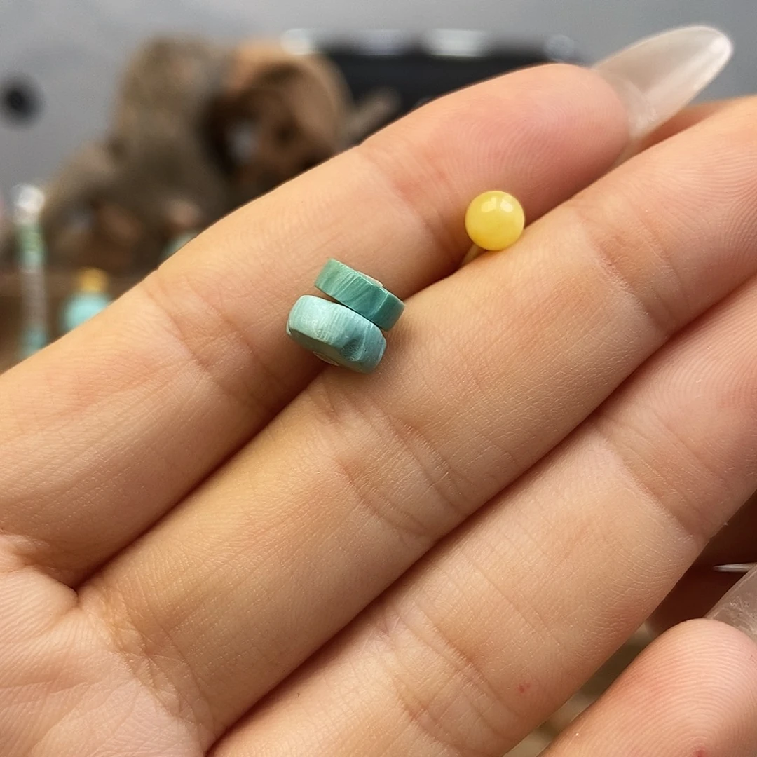 未镶嵌蜜蜡珠宝奇石