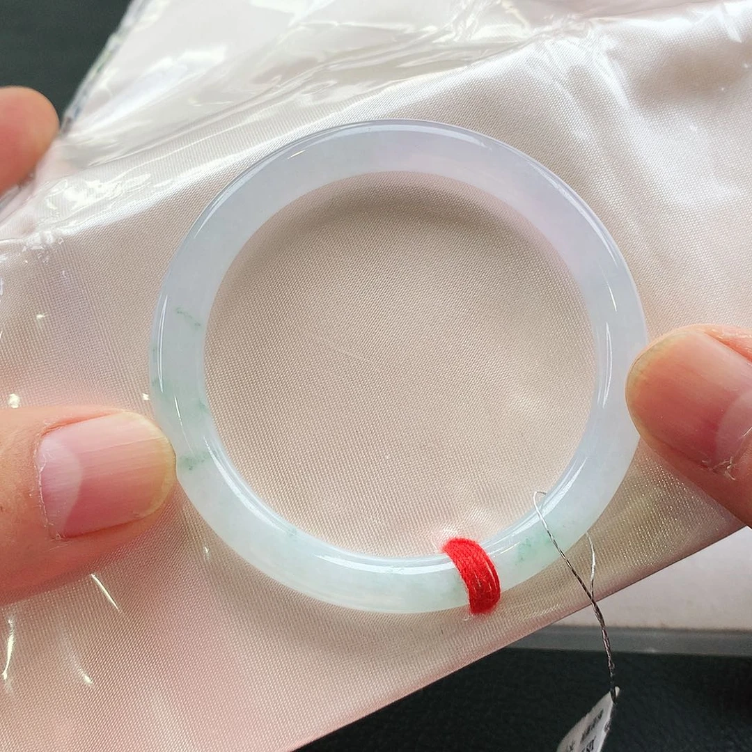 未镶嵌手镯翡翠天然翡翠手镯