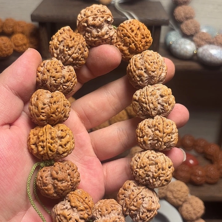 黑***的吊坠金刚菩提金刚菩提
