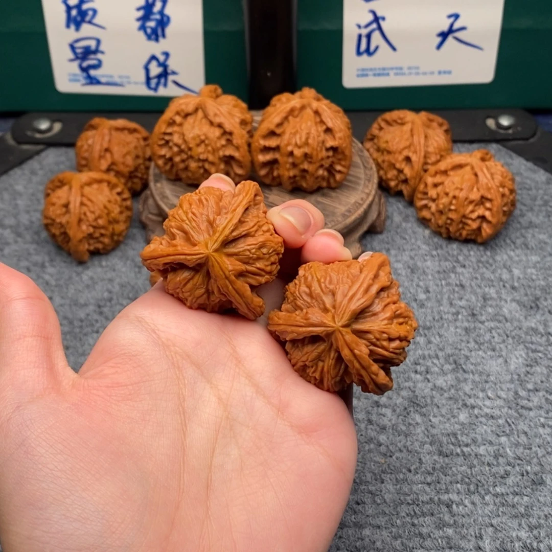 【闪购商品】吊坠文玩核桃大*巍
