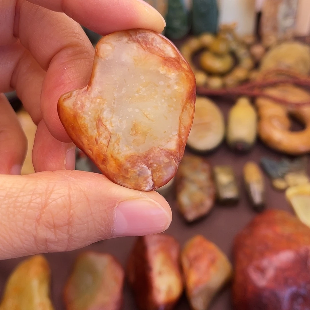 岫岩河磨玉（透闪石质玉）未镶嵌颈饰