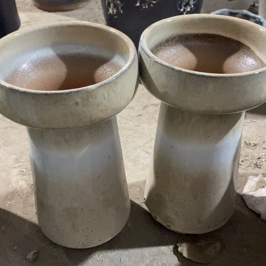 红陶瑕疵13-23两个