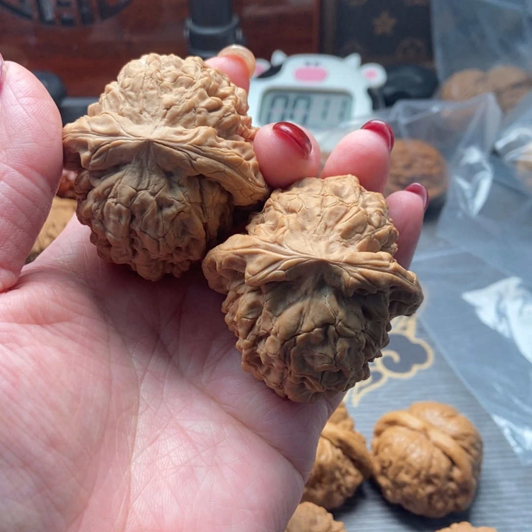 富***粉吊坠文玩核桃核桃