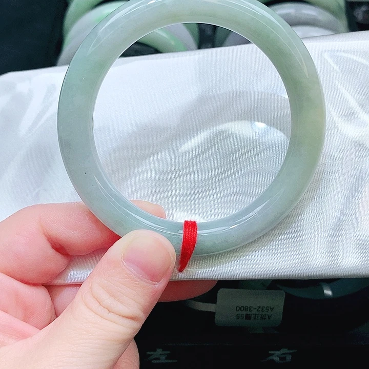 翡翠未镶嵌手镯0510